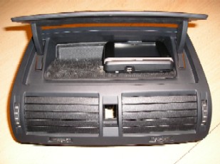 Navi im Staufach eingelegt