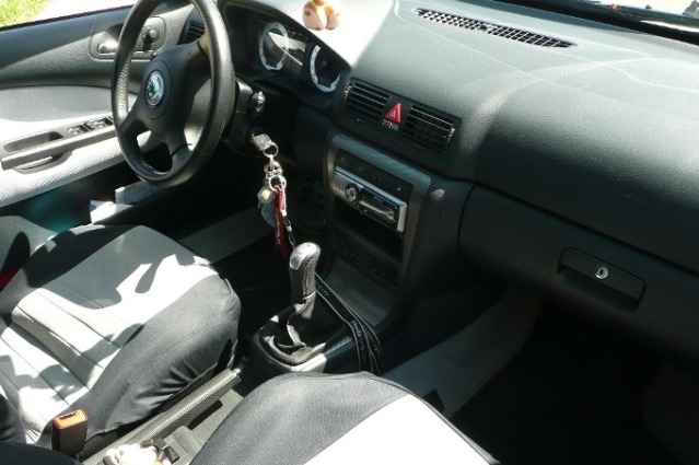 innenraum mit radio