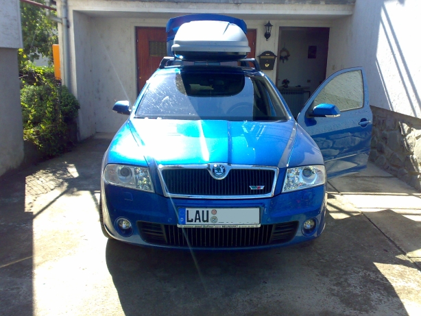 Schönes Auto mit Jetbag