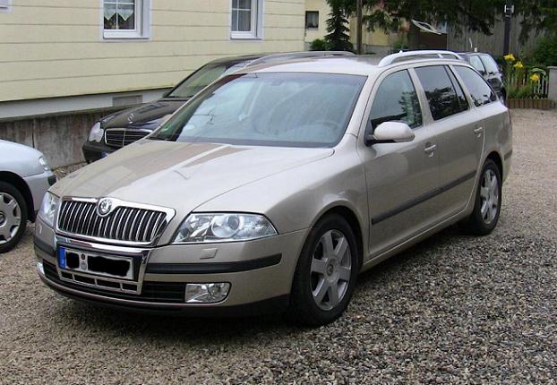 Skoda vorn-seite.JPG