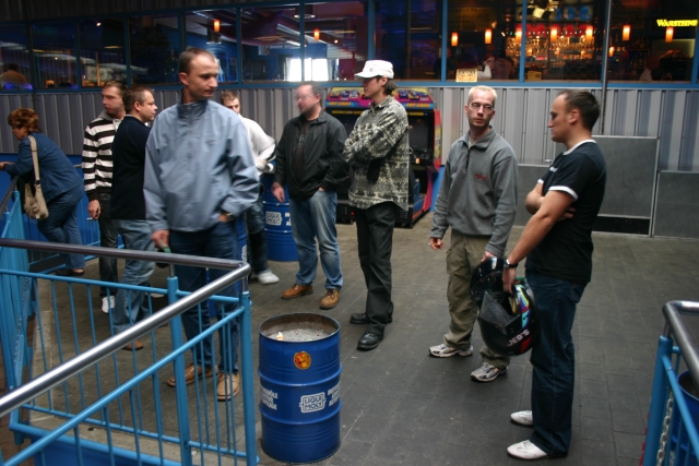 warten auf eine freie Bahn